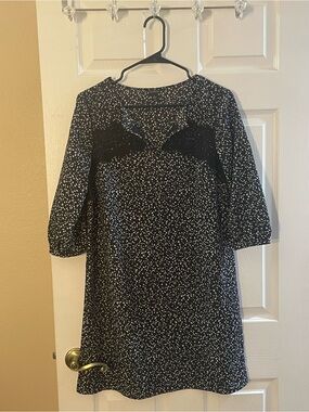 Ann Taylor Printed Black and White Shift Dress with Lace Yoke